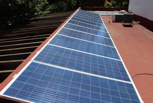Paneles solares anclaje en perfiles